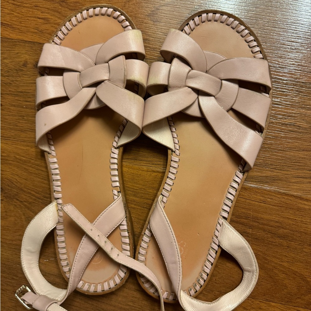 Like new. Leather